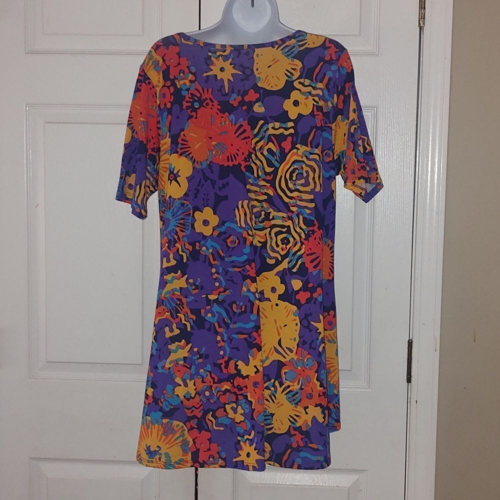 Lularoe Perfect Tee Tunic Bold Pattern Bright Fun… - image 4